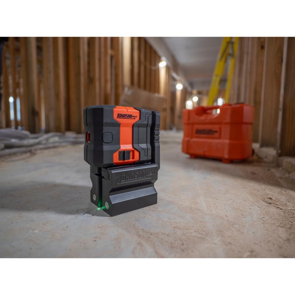 Self-Leveling 3 Dot Laser Level with Magnetic Base and Carry Case F76680