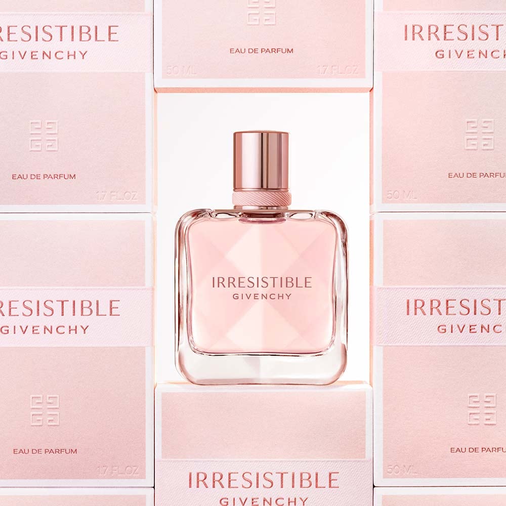 Eau De Parfume Spray 2.7 Ounces N3938